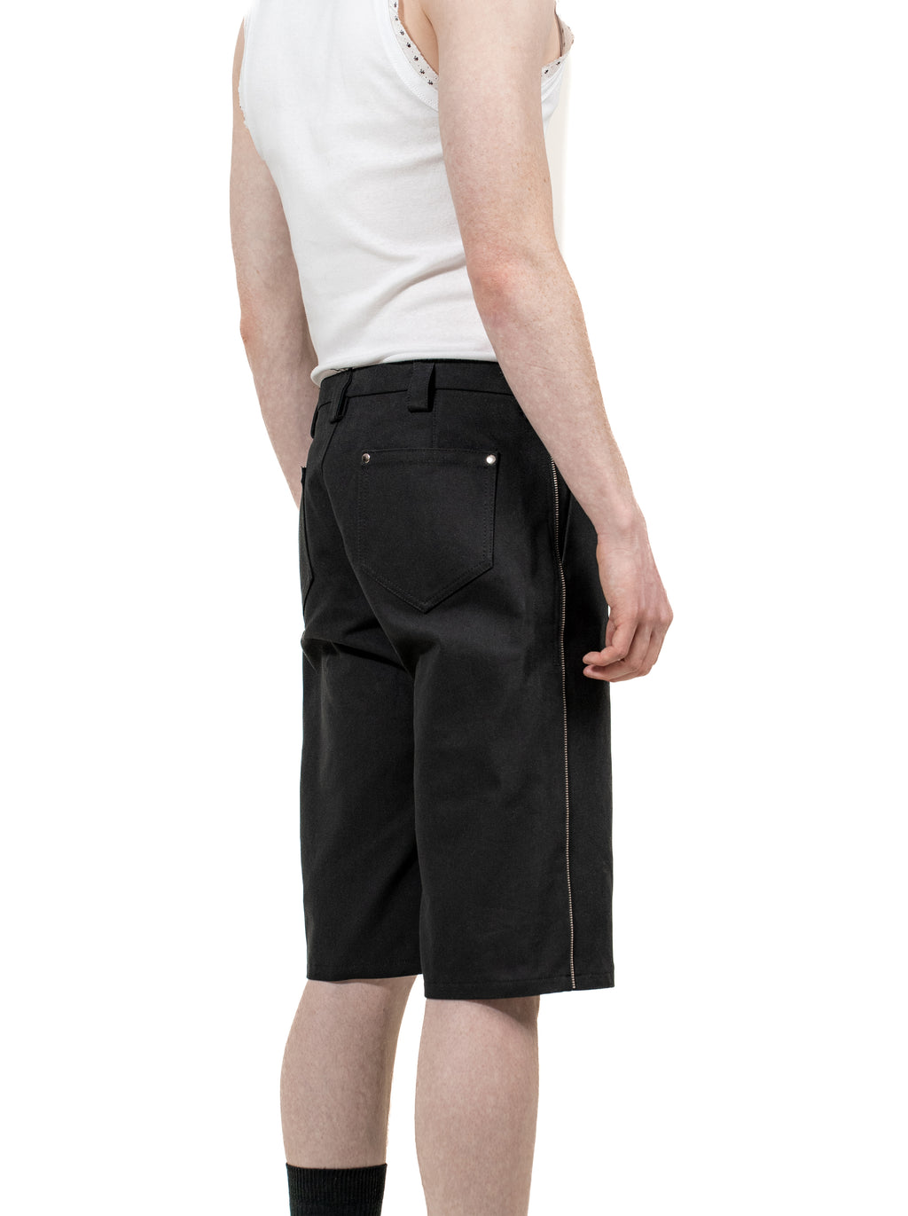 Zipper piped Short with stitching and print on the back