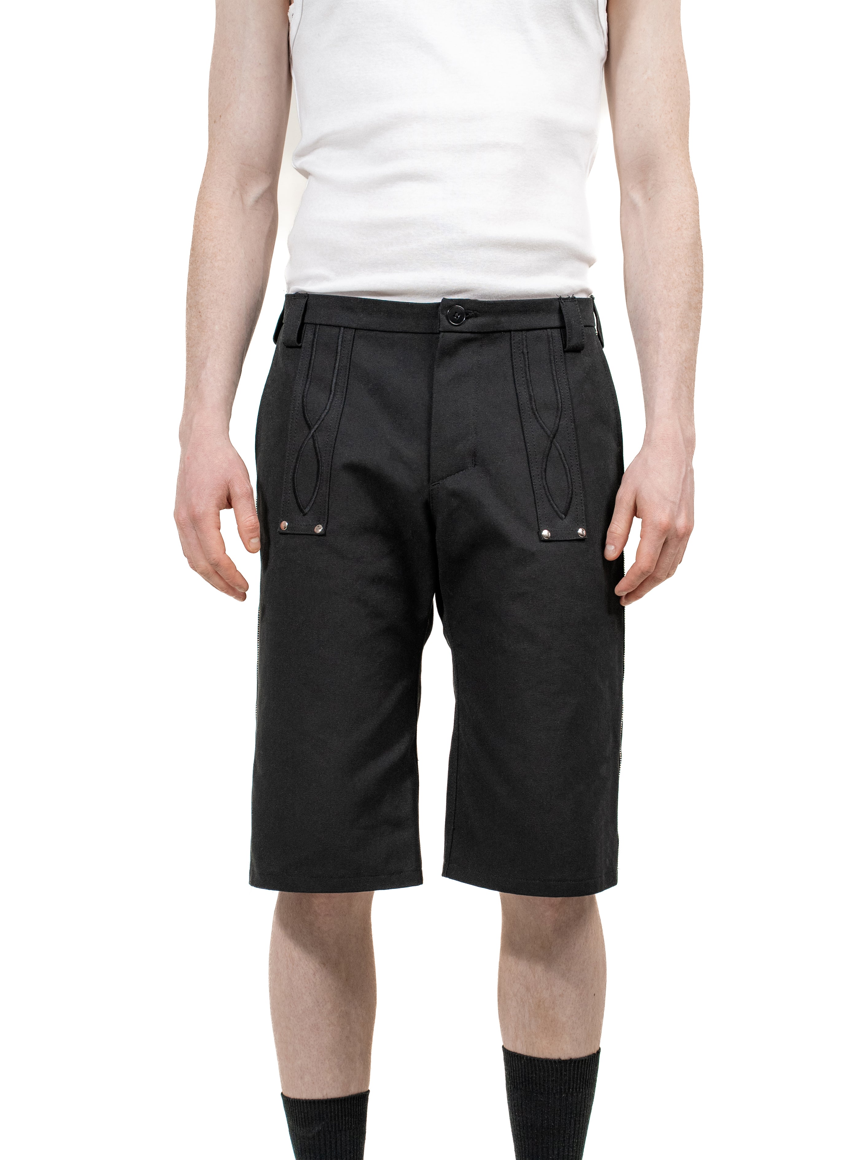 Zipper piped Short with stitching and print on the back