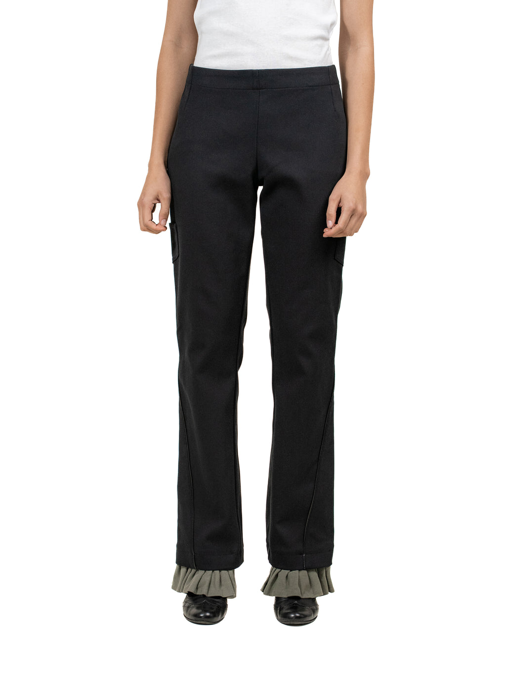 Slim black trouser withe pleated attachment