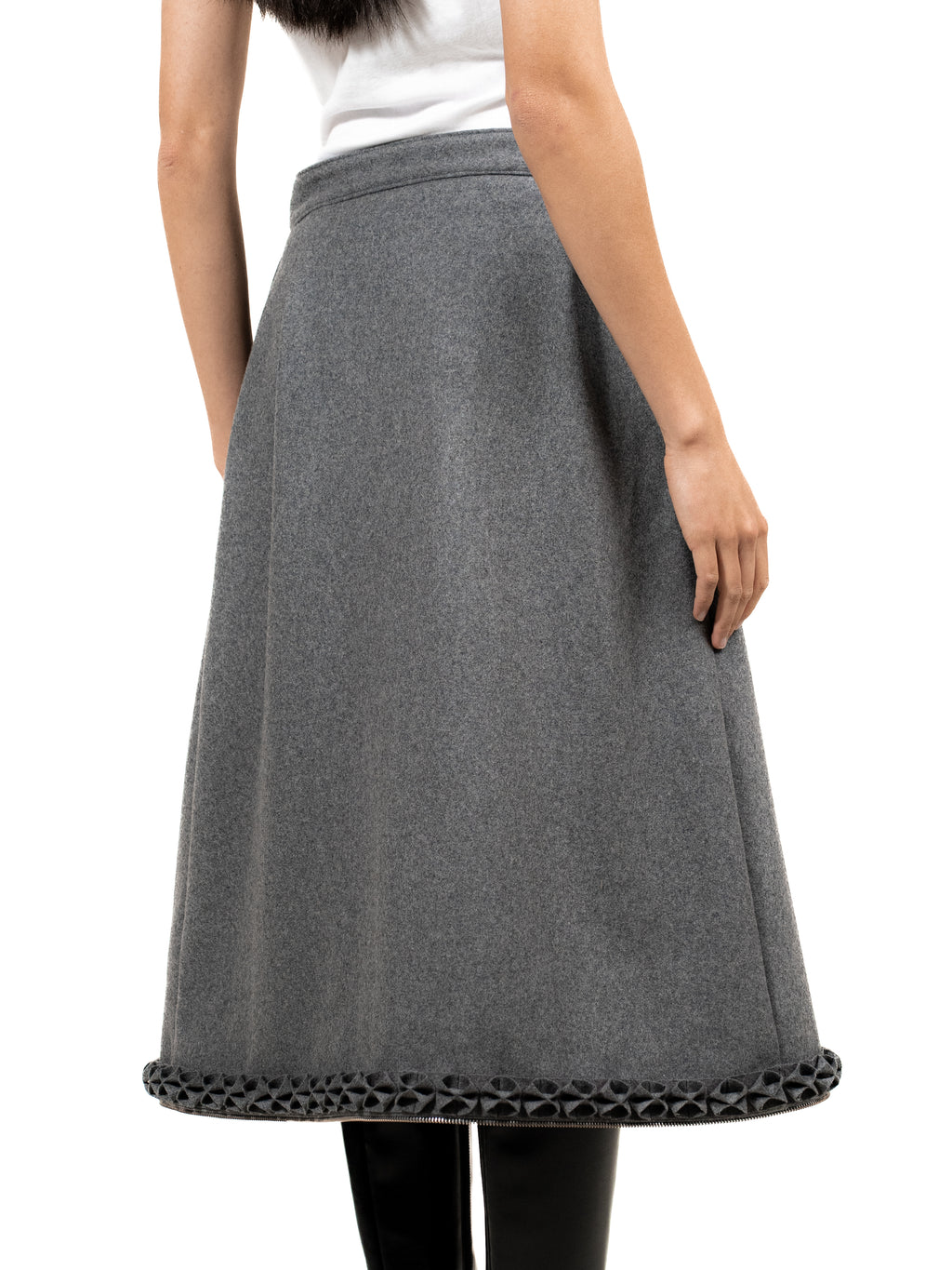 Grey wool wrap skirt with froschgoscherl