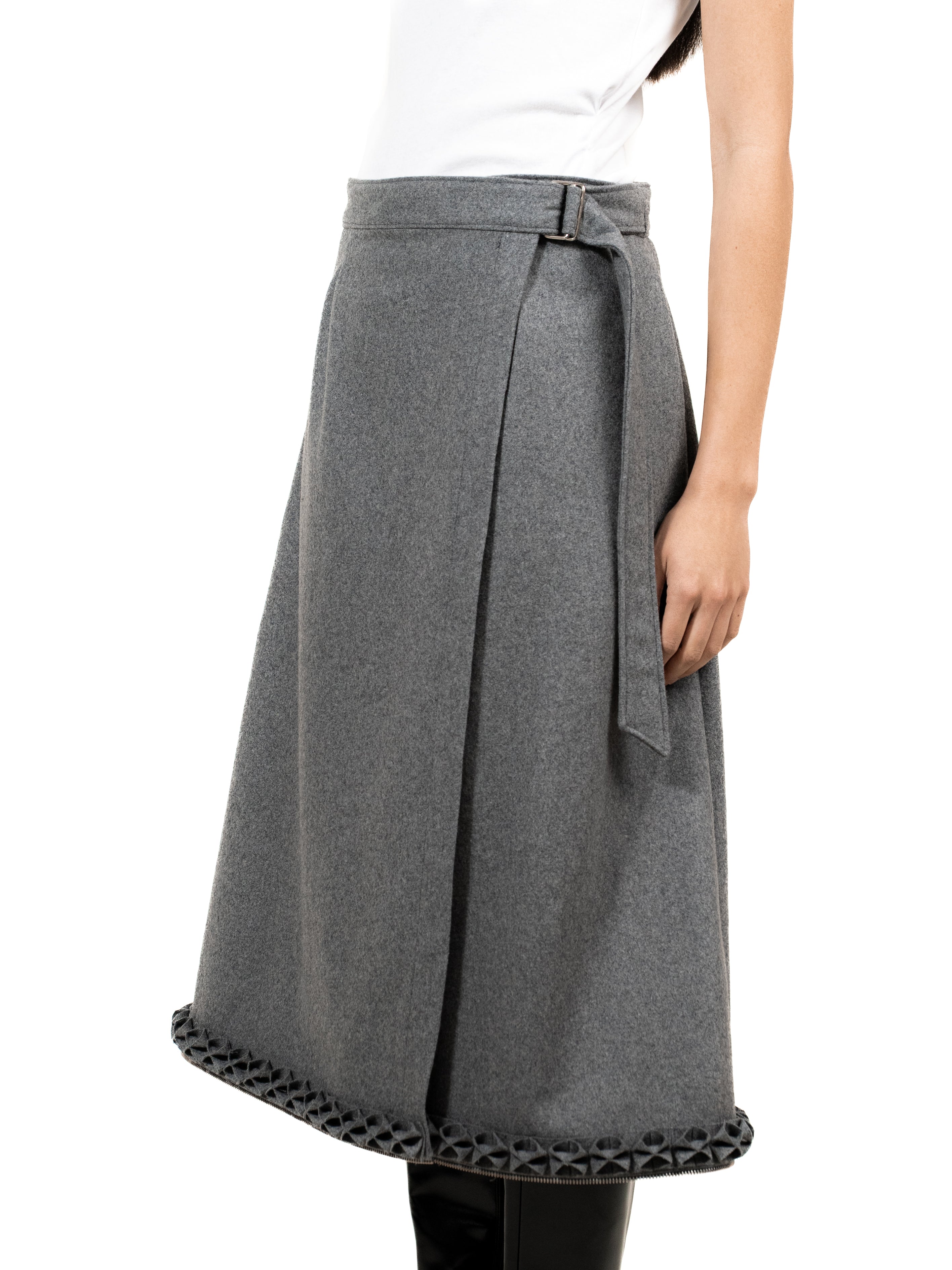 Grey wool wrap skirt with froschgoscherl